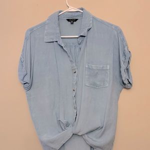 Short sleeved chambray shirt